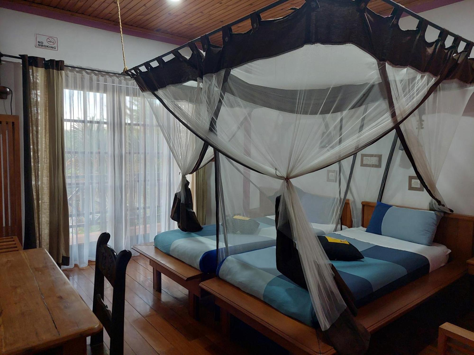 Island Continent Hotel Ivato  Luaran gambar