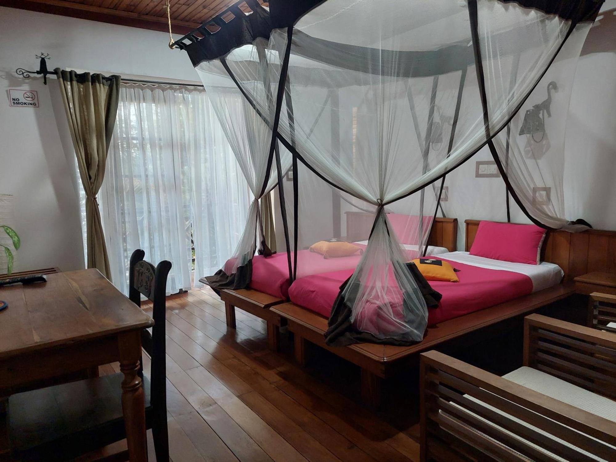 Island Continent Hotel Ivato  Luaran gambar