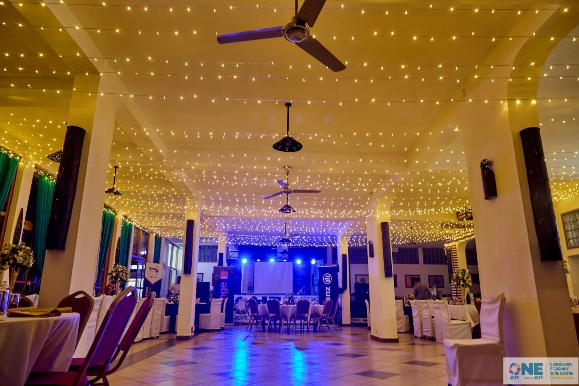 Island Continent Hotel Ivato  Luaran gambar