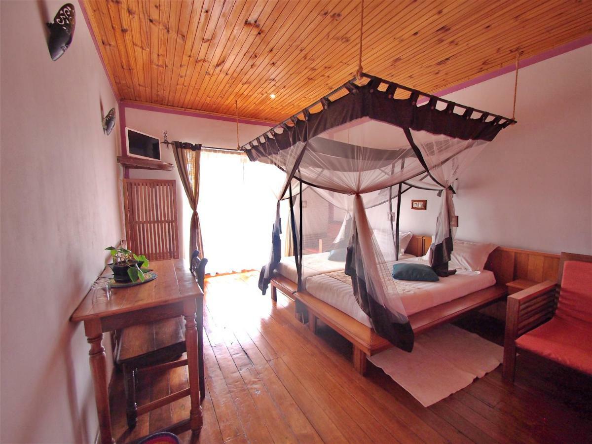 Island Continent Hotel Ivato  Luaran gambar
