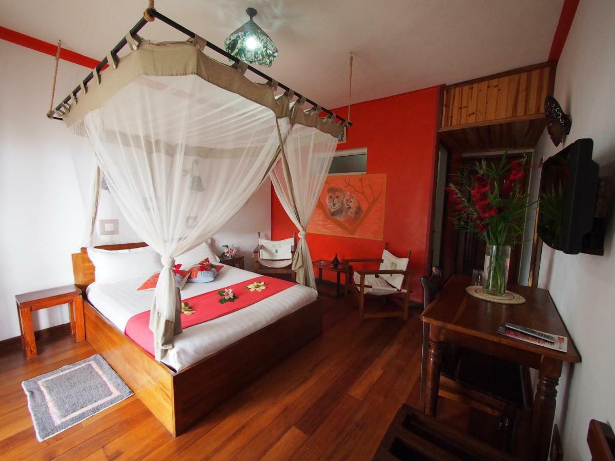 Island Continent Hotel Ivato  Luaran gambar
